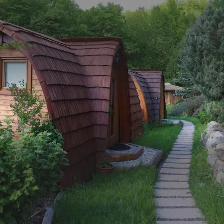 Glamp V Hluboké - Yurts and Wooden Houses Vsetín Exterior foto