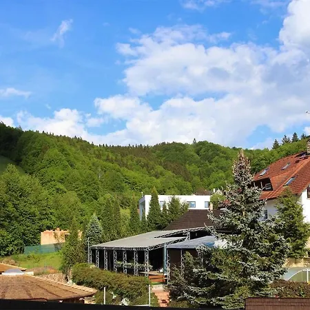 Glamp V Hluboké - Yurts and Wooden Houses Vsetín Exterior foto