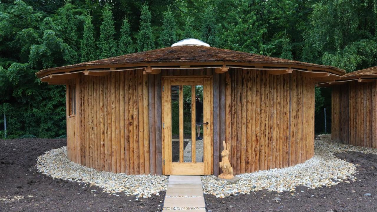 Glamp V Hluboké - Yurts And Wooden