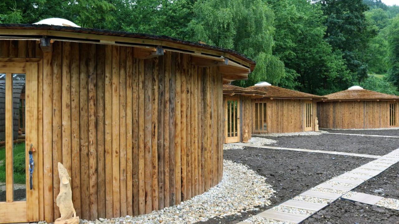 Glamp V Hluboké - Yurts And Wooden