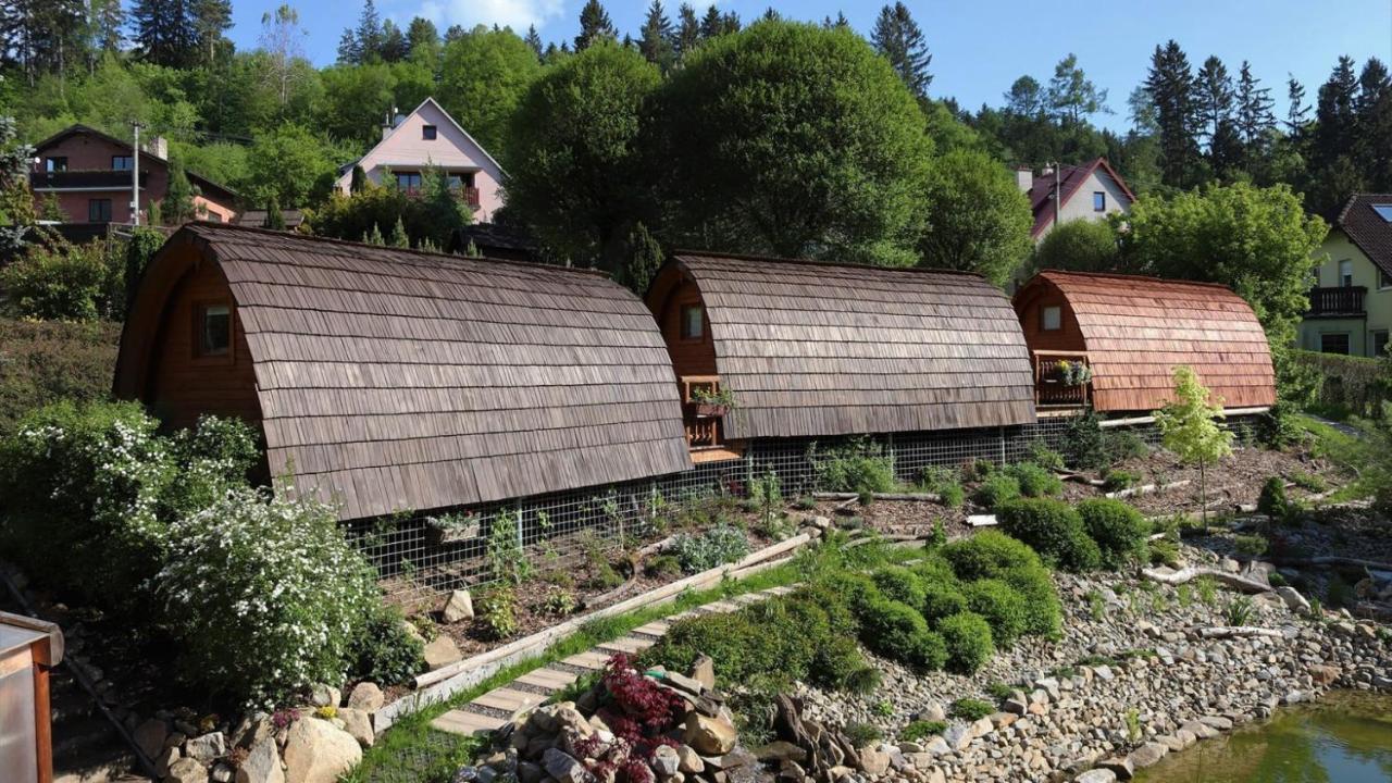 Glamp V Hluboké - Yurts And Wooden * Vsetín