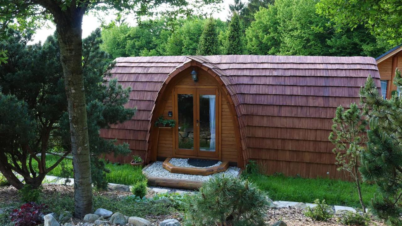 Glamp V Hluboké - Yurts And Wooden Campingplatz