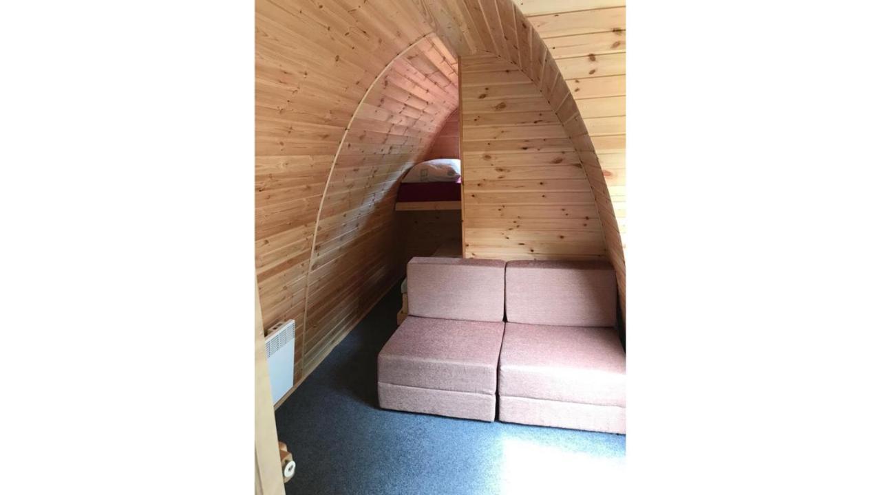 Glamp V Hluboké - Yurts And Wooden